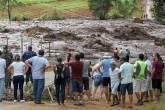 Barragem se rompe e lama invade Brumadinho, na Grande BH