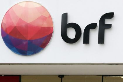 2018-03-05t190359z_1_lynxmpee241rc_rtroptp_3_alimentos-brf-carnefraca