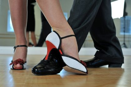 baile-danc3a7ante-via-brasil-crc3a9dito-pixabay