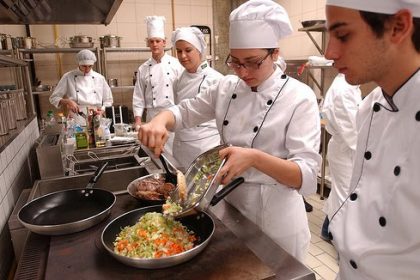arquivos_noticias_2015_mar_curso-de-gastronomia-senac